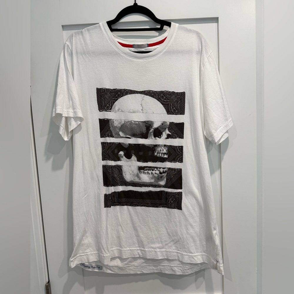 Robert Graham Black and White Graphic Tee